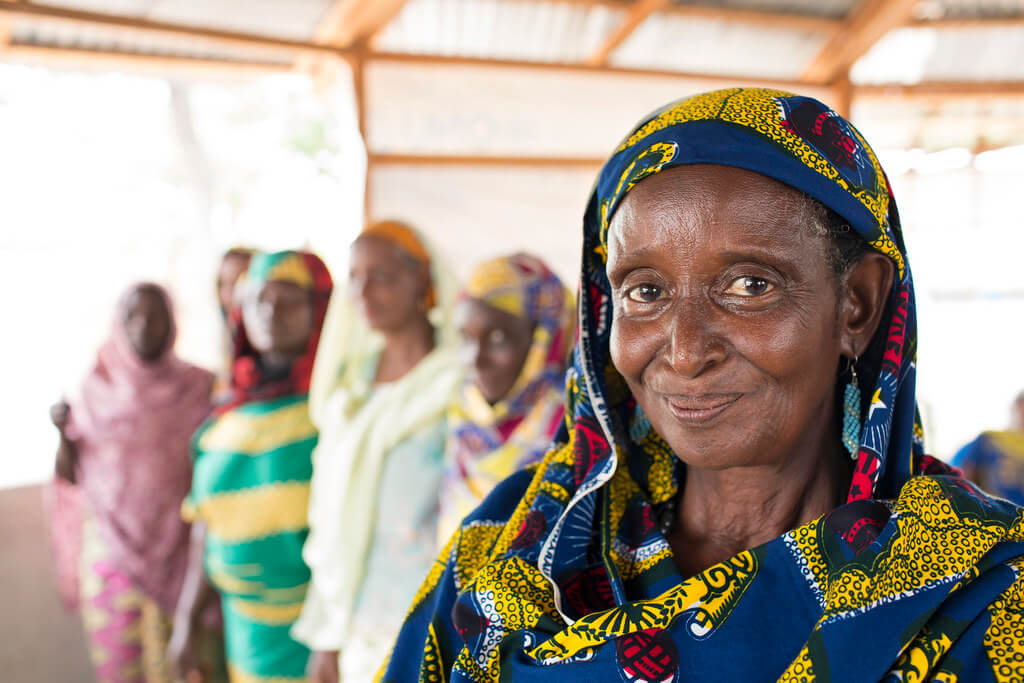 a patient in India received oxygen in an ambulance