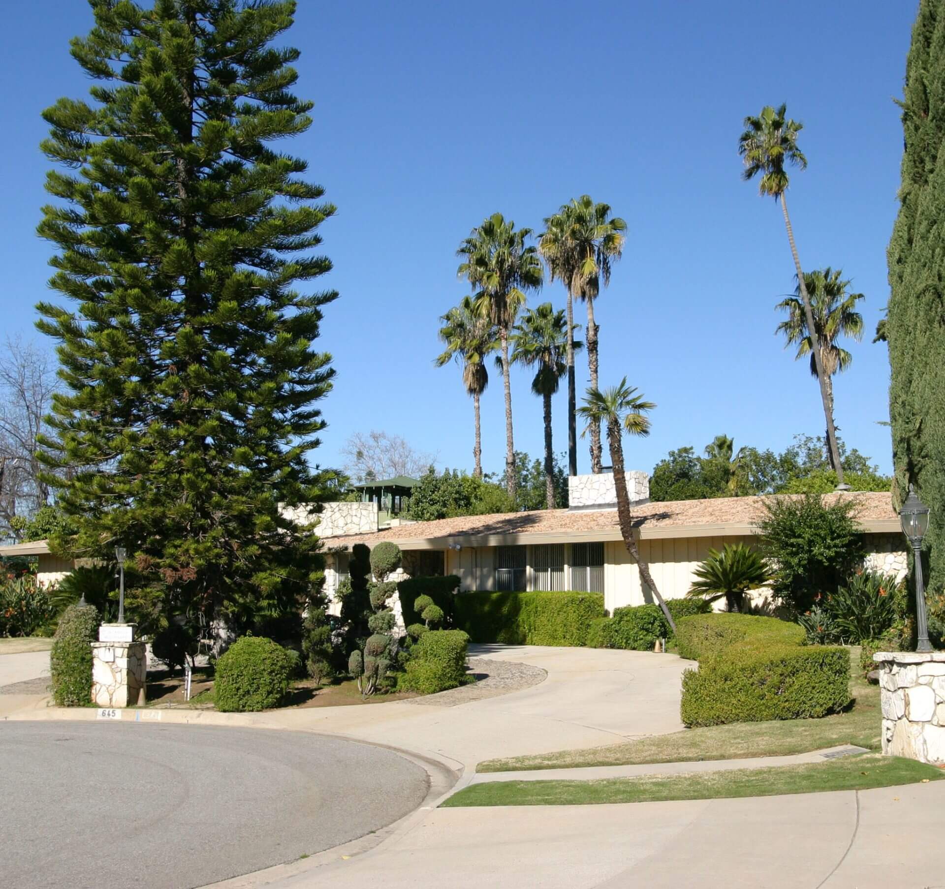 Covina Mission Center Res Covina Mission Center Resized